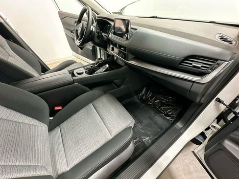 Used 2023 Nissan Rogue SV AWD/4WD image 20
