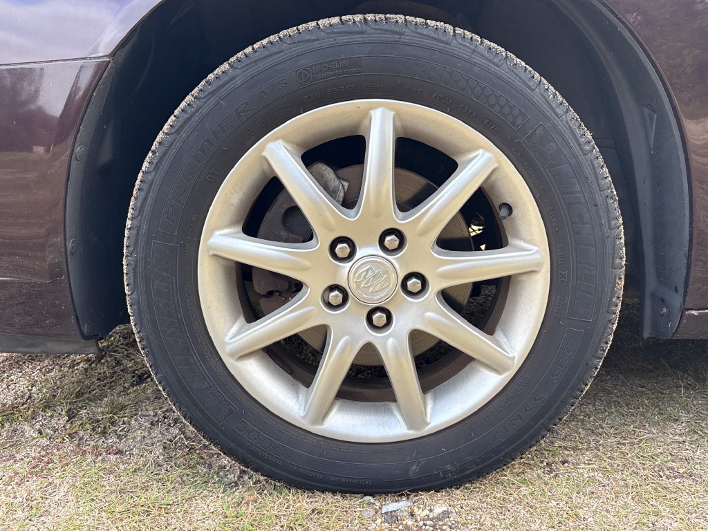 Used 2008 Buick Lucerne CXL FWD image 9