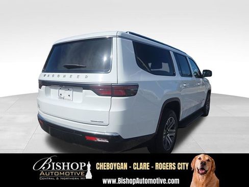 Used 2024 Jeep Wagoneer L Series II w/ Flexible Seating Group AWD/4WD image 6