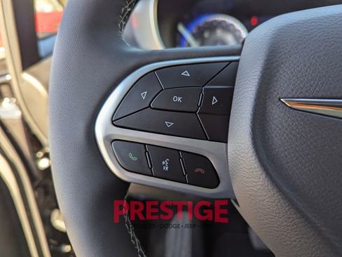 New 2026 Chrysler Pacifica Limited image 14