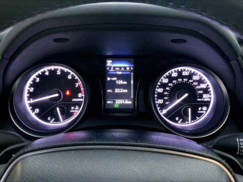 Used 2023 Toyota Camry SE image 24