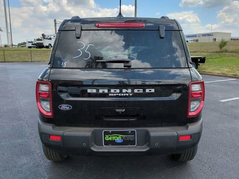 New 2026 Ford Bronco Sport Outer Banks AWD/4WD image 6