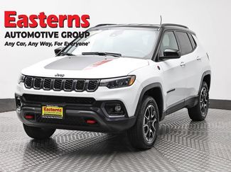 Used 2024 Jeep Compass Trailhawk AWD/4WD video 1