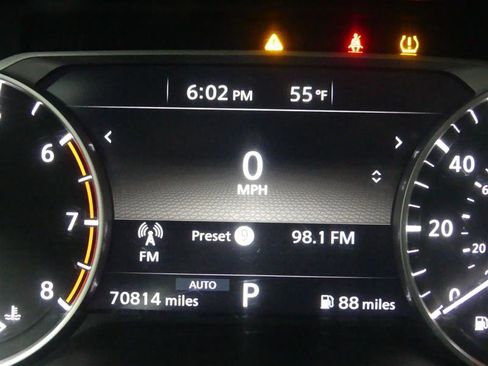 Used 2023 Nissan Rogue S image 32