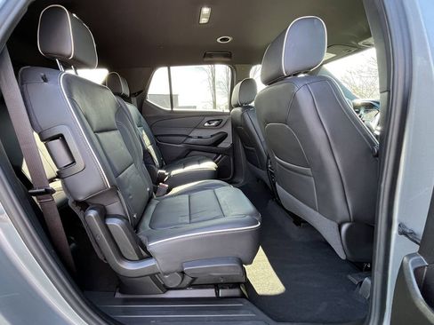 Certified 2023 Chevrolet Traverse Premier FWD image 20