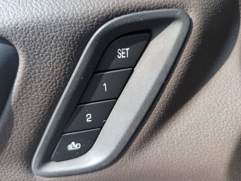 Used 2019 GMC Acadia Denali w/ Technology Package AWD/4WD image 11