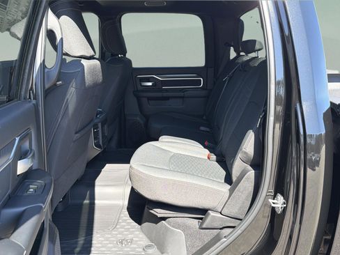 New 2025 RAM 2500 Big Horn AWD/4WD image 24