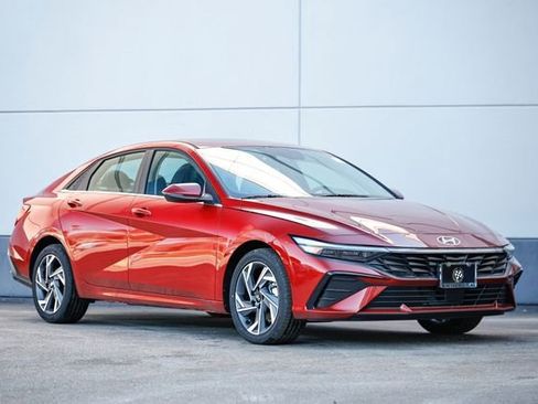 New 2026 Hyundai Elantra Limited image 1