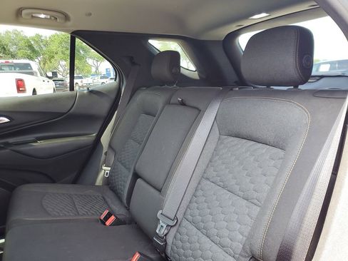 Used 2019 Chevrolet Equinox LT FWD image 10