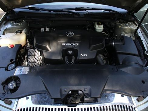 Used 2007 Buick Lucerne CXL FWD image 17