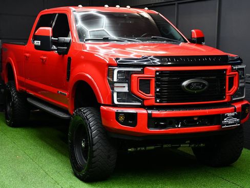 Used 2022 Ford F350 Lariat w/ Tremor Off-Road Package AWD/4WD image 16