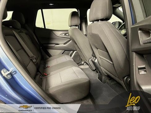 Used 2025 Chevrolet Equinox LT w/ Safety and Technology Package image 23