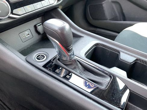 Used 2022 Nissan Sentra S FWD image 21