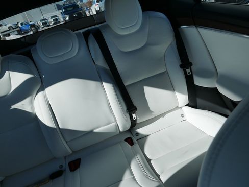 Used 2023 Tesla Model S image 14