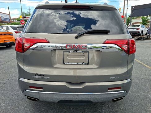 Used 2019 GMC Acadia Denali w/ Technology Package AWD/4WD image 4