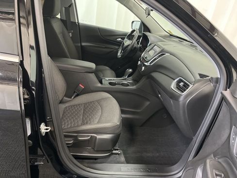 Used 2020 Chevrolet Equinox LT image 19