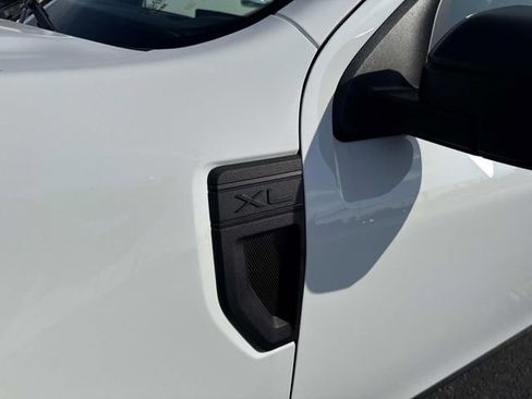 Used 2025 Ford Maverick XL w/ Equipment Group 102A image 12