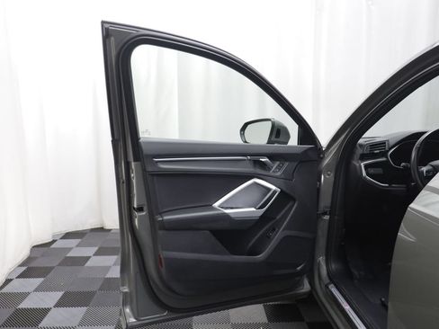 Used 2021 Audi Q3 2.0T Premium AWD/4WD image 4