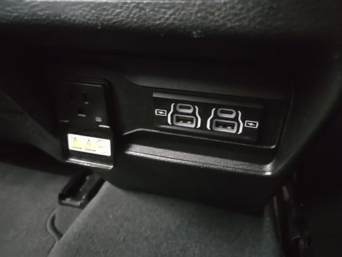 Used 2023 Jeep Grand Cherokee Altitude AWD/4WD image 82