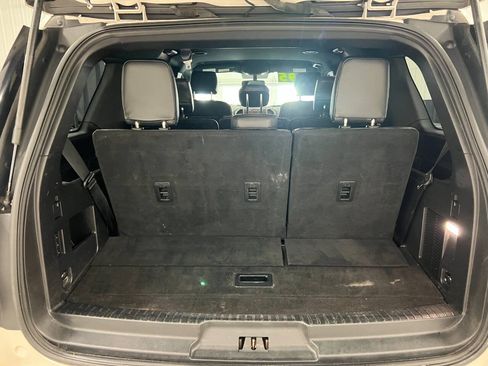 Used 2018 Ford Expedition XLT w/ Equipment Group 201A AWD/4WD image 13