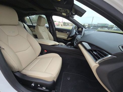 Used 2025 Cadillac CT5 Premium Luxury image 34