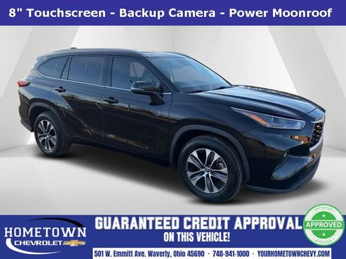 Used 2022 Toyota Highlander XLE image 1