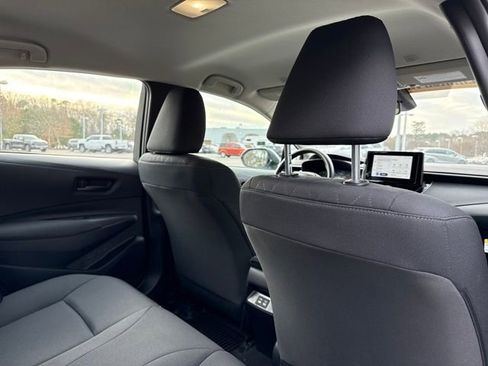Used 2025 Toyota Corolla LE image 25