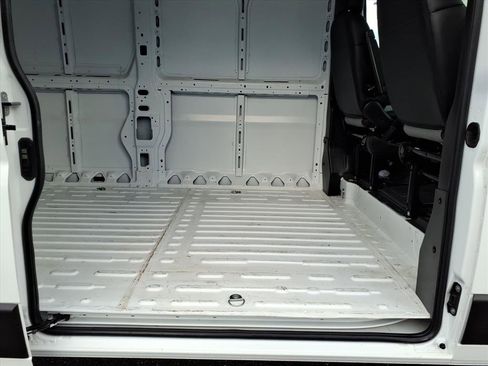 Used 2025 RAM ProMaster 3500 w/ Convenience Group image 13