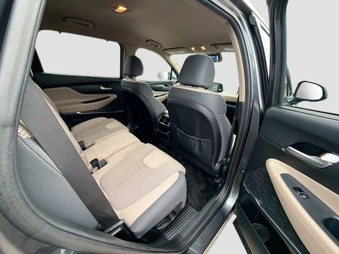 Used 2020 Hyundai Santa Fe SEL w/ Convenience Package image 26