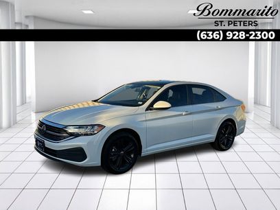 Used 2024 Volkswagen Jetta SE w/ Panoramic Sunroof Package