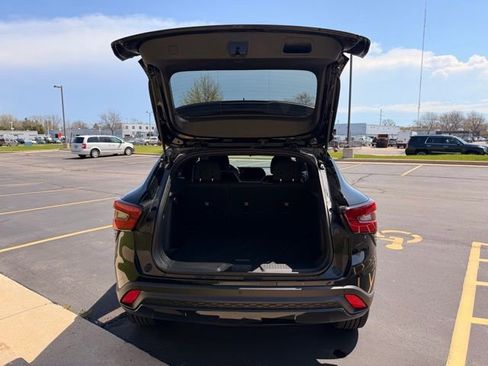 Used 2024 Chevrolet Trax RS w/ Driver Confidence Package image 21