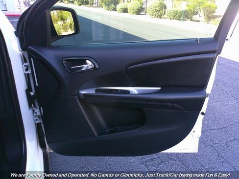 Used 2020 Dodge Journey SE w/ SE Popular Equipment Group image 34