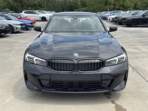 New 2026 BMW 330i Sedan w/ M Sport Package RWD image 2
