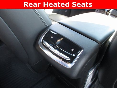 Used 2024 Cadillac XT6 Premium Luxury w/ Technology Package image 26