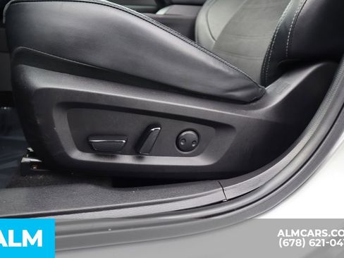 Used 2024 Mitsubishi Outlander SE image 13