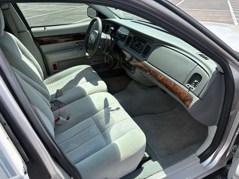 Used 2005 Mercury Grand Marquis GS image 17