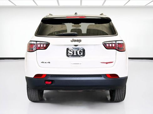 Used 2020 Jeep Compass Trailhawk image 5