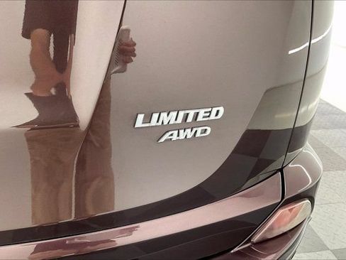 Used 2016 Toyota RAV4 Limited w/ Advanced Technology Package AWD/4WD image 7