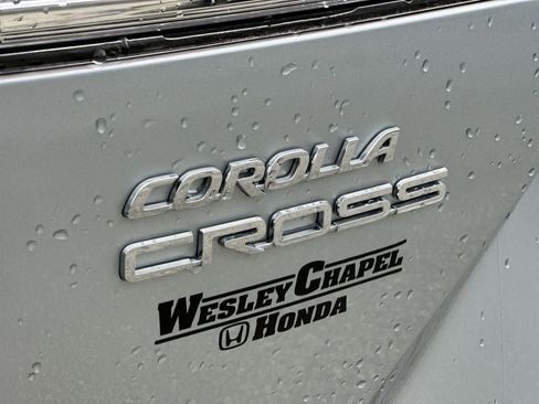 Used 2025 Toyota Corolla Cross L FWD image 11