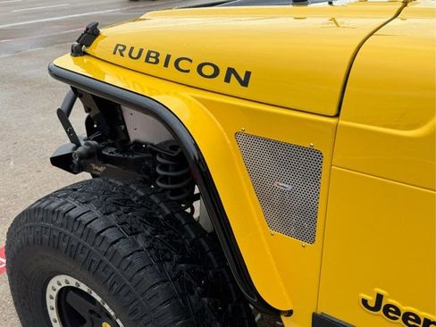 Used 2004 Jeep Wrangler Rubicon w/ Dual Top Group image 12