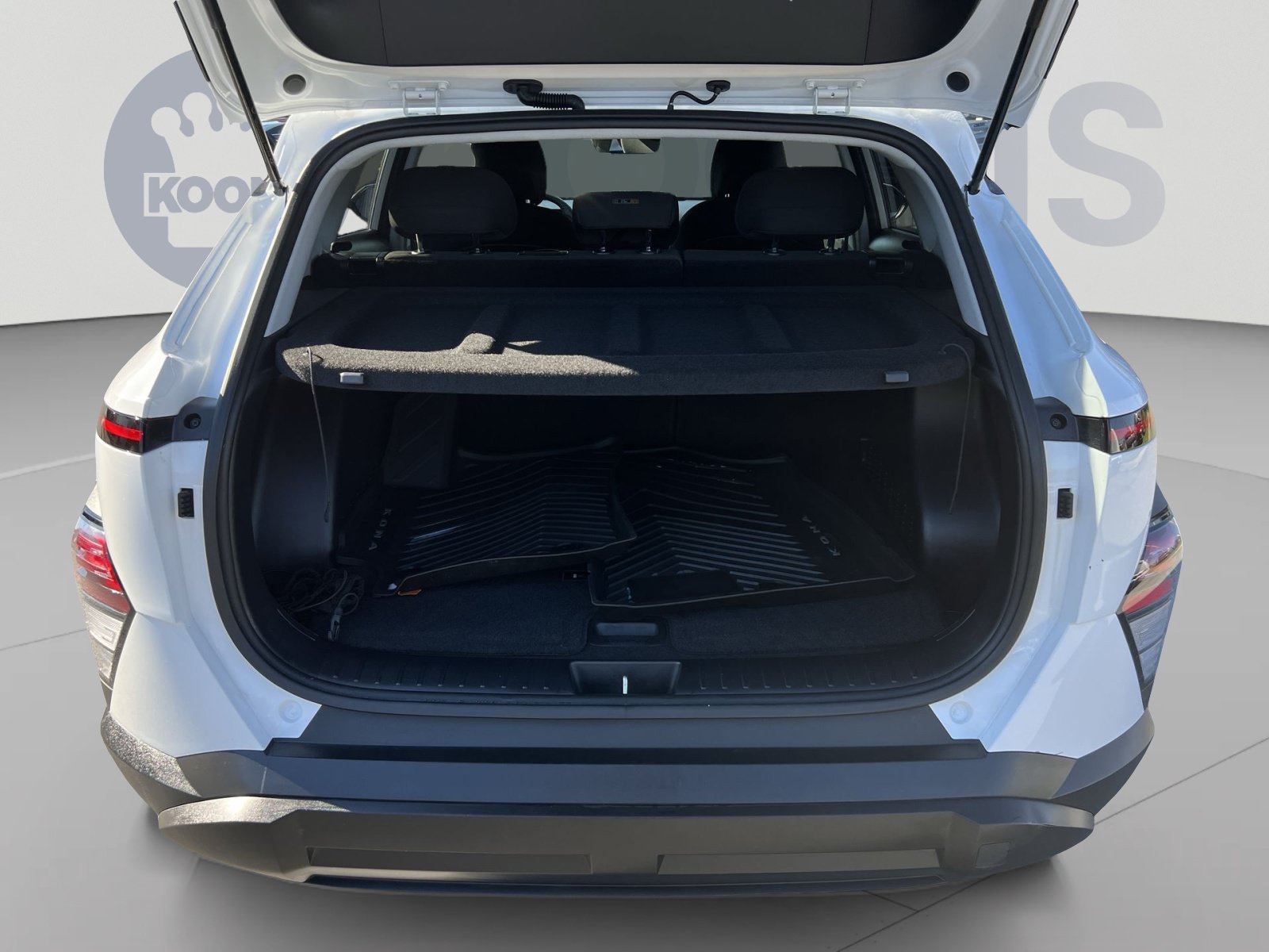 Used 2025 Hyundai Kona SEL FWD image 24