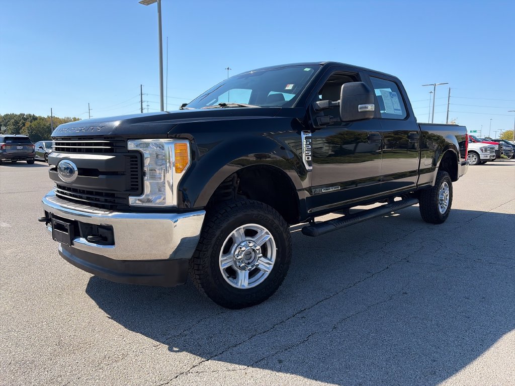 Used 2017 Ford F250 XL w/ Power Equipment Group AWD/4WD image 3