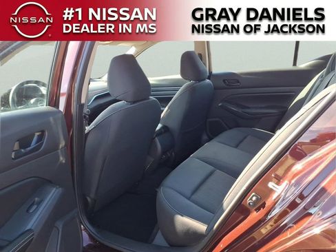 Used 2024 Nissan Altima 2.5 SV FWD image 27