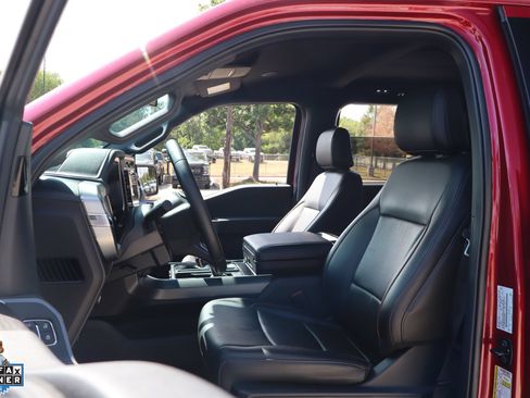 Used 2025 Ford F150 Lariat w/ Equipment Group 502A High AWD/4WD image 11
