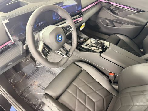 New 2027 BMW i5 eDrive40 w/ M Sport Package RWD image 11