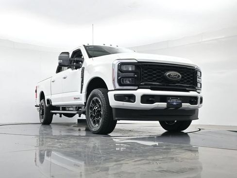 New 2026 Ford F250 Lariat w/ Black Appearance Package AWD/4WD image 34