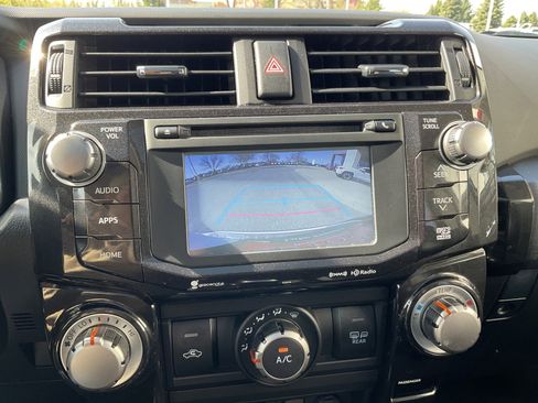 Used 2019 Toyota 4Runner TRD Off-Road Premium AWD/4WD image 29