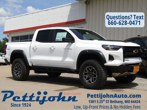 New 2026 Chevrolet Colorado ZR2 w/ Technology Package AWD/4WD image 1