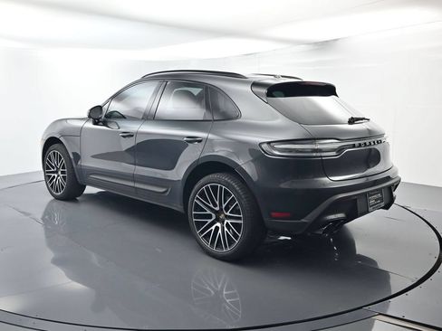 Certified 2026 Porsche Macan AWD/4WD image 3
