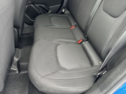 Used 2020 Jeep Renegade Sport image 14